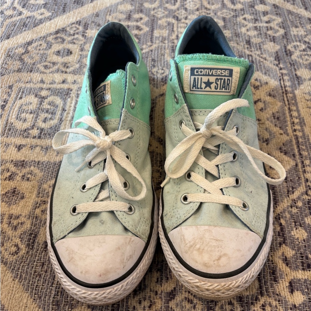 Converse Green and White Canvas Sneakers Classic Style Juniors Size 6